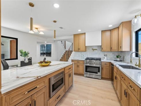 10321  Kamuela  , Huntington Beach, CA