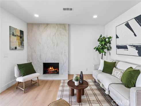 10321  Kamuela  , Huntington Beach, CA