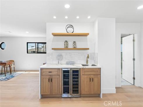 10321  Kamuela  , Huntington Beach, CA