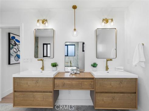 10321  Kamuela  , Huntington Beach, CA