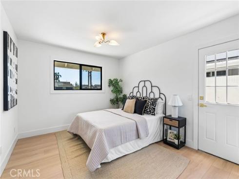 10321  Kamuela  , Huntington Beach, CA