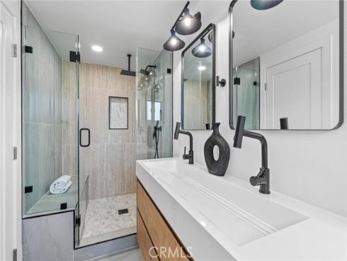 10321  Kamuela  , Huntington Beach, CA