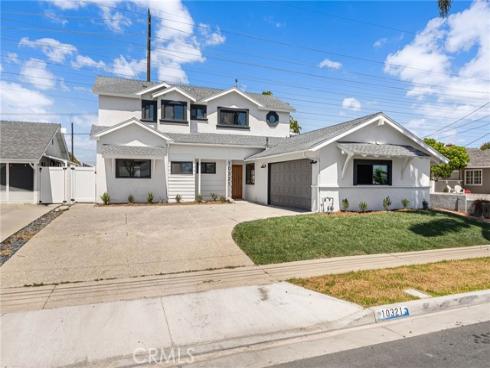 10321  Kamuela  , Huntington Beach, CA