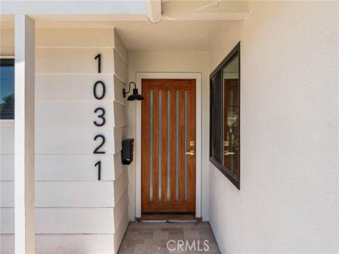 10321  Kamuela  , Huntington Beach, CA