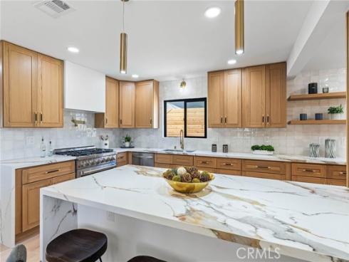 10321  Kamuela  , Huntington Beach, CA