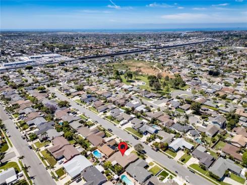 16582  Kettler  , Huntington Beach, CA