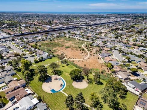 16582  Kettler  , Huntington Beach, CA