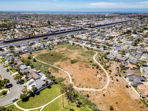 16582  Kettler  , Huntington Beach, CA