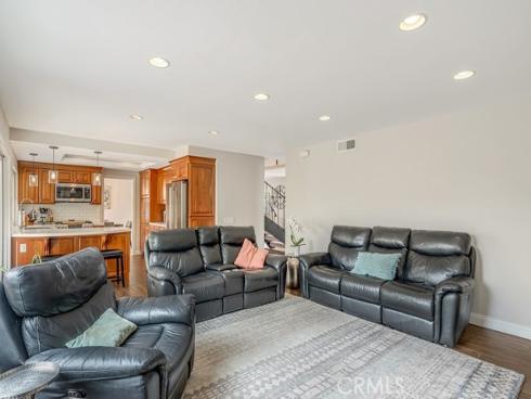 6901  Spickard  , Huntington Beach, CA