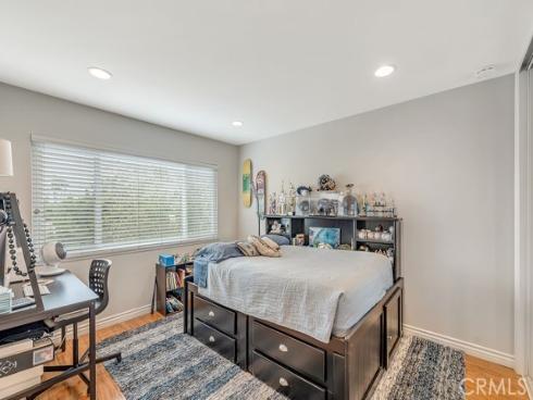 6901  Spickard  , Huntington Beach, CA