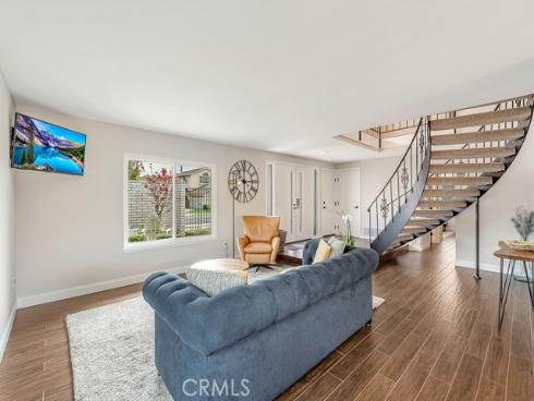 6901  Spickard  , Huntington Beach, CA