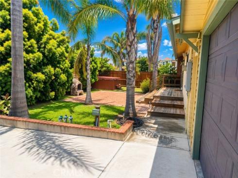 817  Delaware  , Huntington Beach, CA