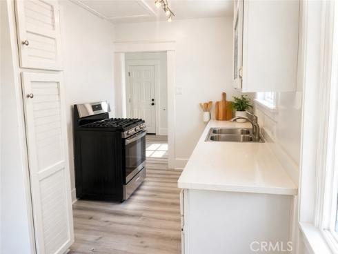 817  Delaware  , Huntington Beach, CA