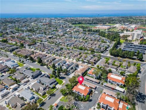 215  Wichita Ave.  306 , Huntington Beach, CA