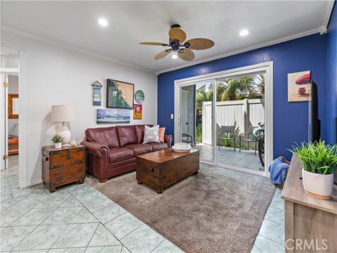 215  Wichita Ave.  306 , Huntington Beach, CA