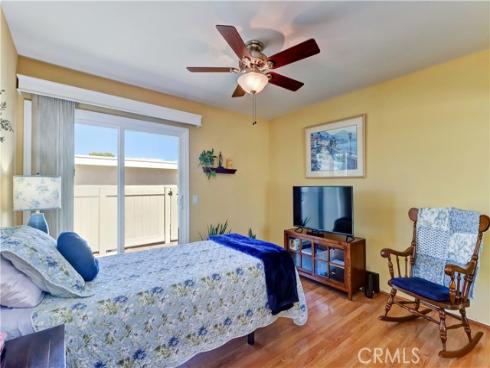 8566  Fallbrook Cir, 706-b  , Huntington Beach, CA