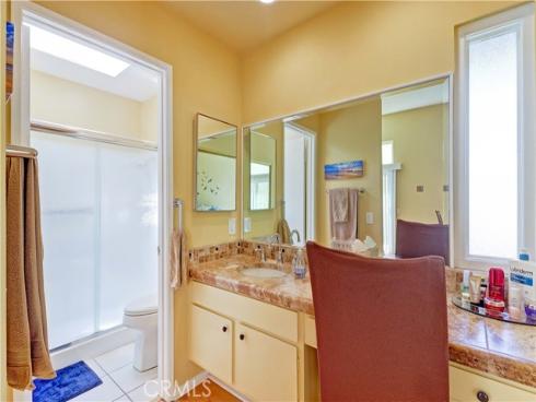 8566  Fallbrook Cir, 706-b  , Huntington Beach, CA