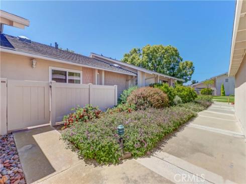 8566  Fallbrook Cir, 706-b  , Huntington Beach, CA