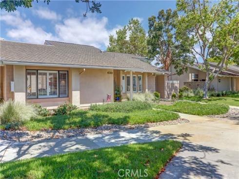 8566  Fallbrook Cir, 706-b  , Huntington Beach, CA