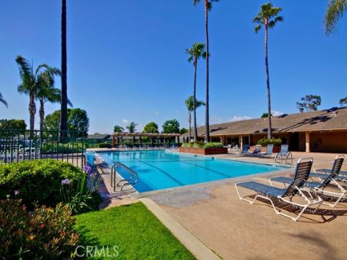 8566  Fallbrook Cir, 706-b  , Huntington Beach, CA