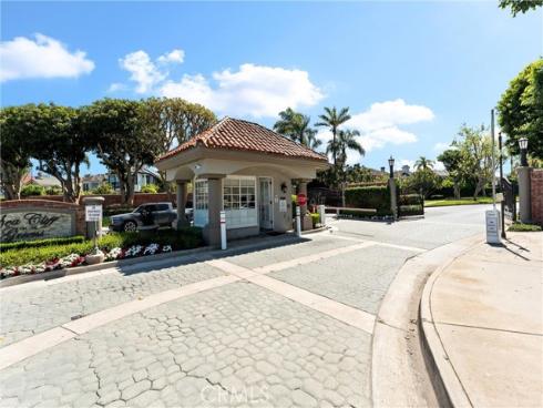 6202  Oakbrook  , Huntington Beach, CA