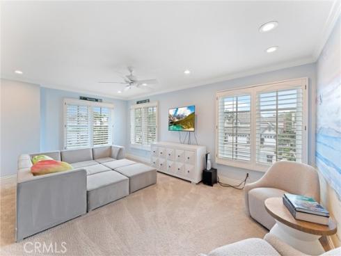 6202  Oakbrook  , Huntington Beach, CA