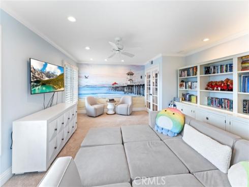 6202  Oakbrook  , Huntington Beach, CA