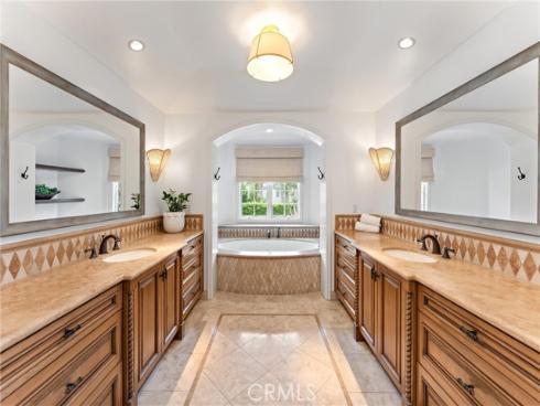 6202  Oakbrook  , Huntington Beach, CA