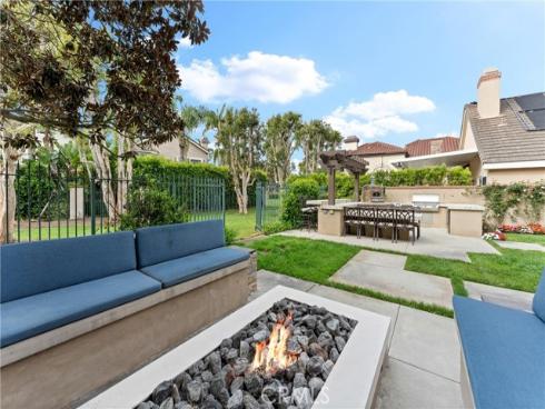 6202  Oakbrook  , Huntington Beach, CA
