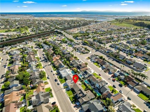 17091  Friml   Lane, Huntington Beach, CA