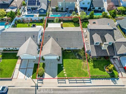 17091  Friml   Lane, Huntington Beach, CA