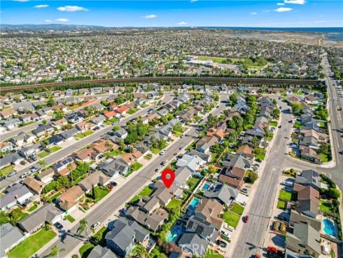 17091  Friml   Lane, Huntington Beach, CA