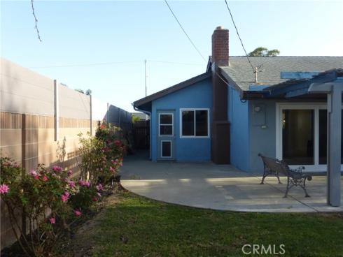 8881  Albatross Dr  , Huntington Beach, CA