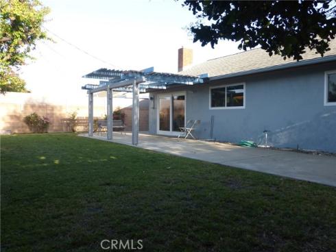 8881  Albatross Dr  , Huntington Beach, CA