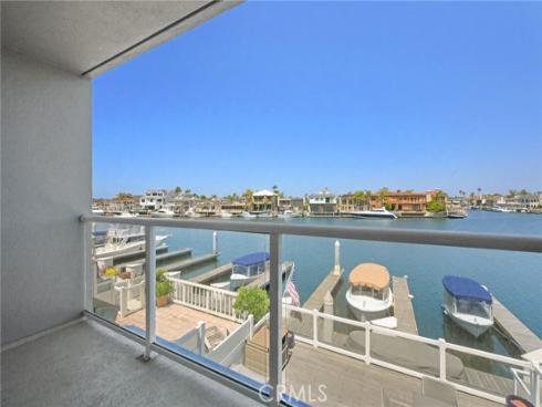 4001  Aladdin  , Huntington Beach, CA