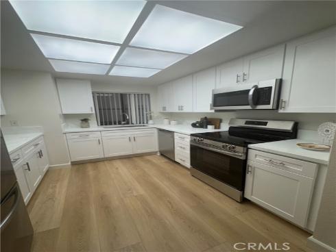 8877  Lauderdale  210-G  Court, Huntington Beach, CA