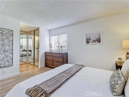 8877  Lauderdale  210-G  Court, Huntington Beach, CA