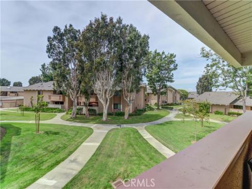 8877  Lauderdale  210-G  Court, Huntington Beach, CA