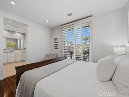 21445  Hayley  , Huntington Beach, CA