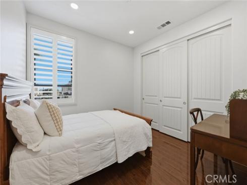 21445  Hayley  , Huntington Beach, CA