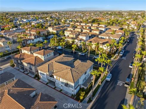 21445  Hayley  , Huntington Beach, CA