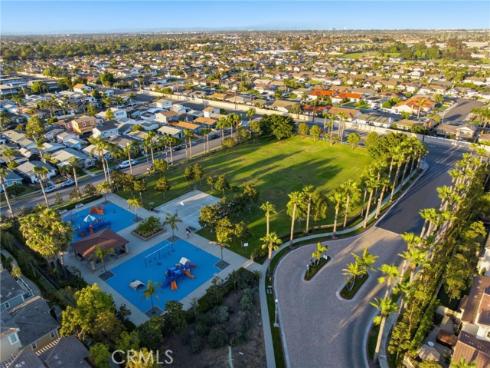 21445  Hayley  , Huntington Beach, CA