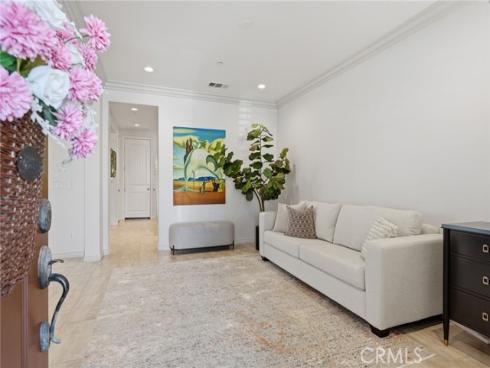 21445  Hayley  , Huntington Beach, CA