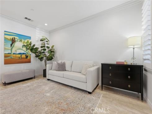 21445  Hayley  , Huntington Beach, CA