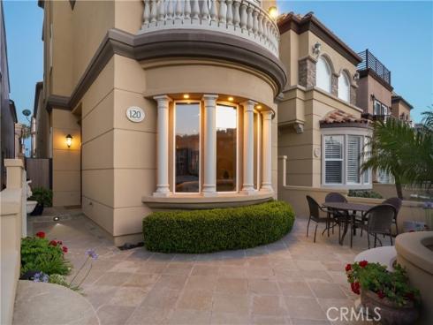 120  22nd   Street, Huntington Beach, CA