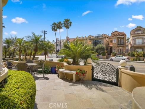 120  22nd   Street, Huntington Beach, CA