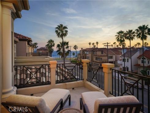 120  22nd   Street, Huntington Beach, CA