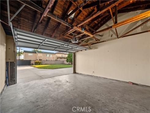 5082  Edinger   Avenue, Huntington Beach, CA
