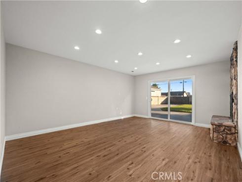 5082  Edinger   Avenue, Huntington Beach, CA