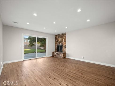 5082  Edinger   Avenue, Huntington Beach, CA